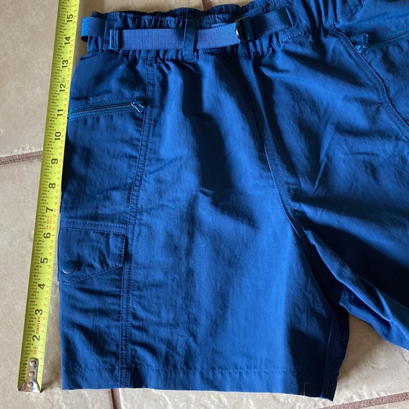 New Patagonia W's Outdoor Everyday Shorts Tidepool Blue M - Picture 9 of 11
